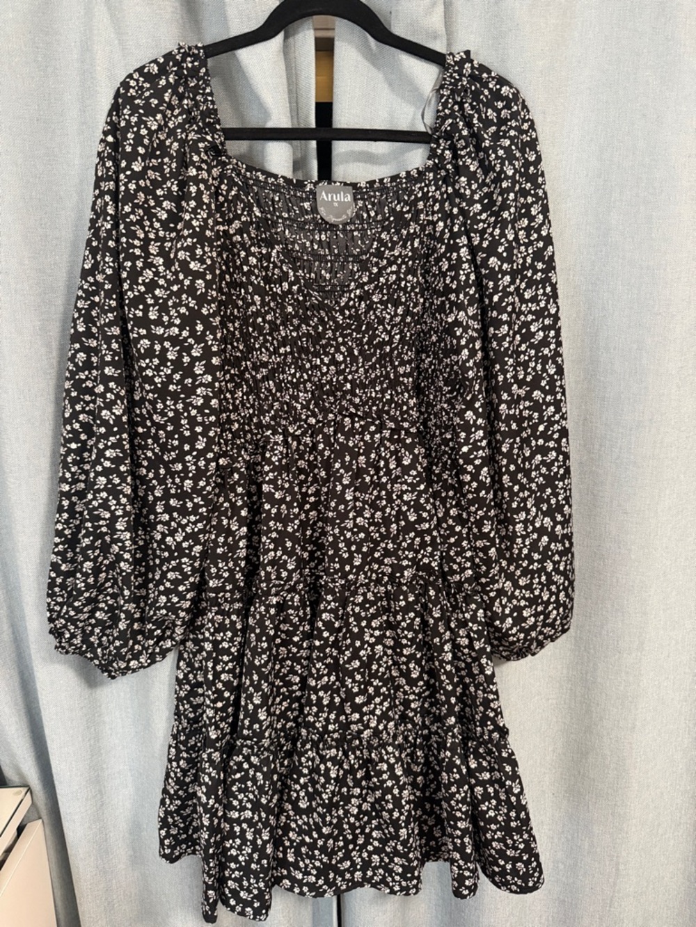 ARULA Black and White Ditsy Floral Smocked Mini Dress - Size 1X